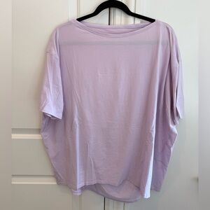 Lululemon Back in Action Short Sleeve T-Shirt Size 14 Lavender Dew